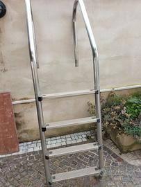 scala acciaio per piscina
