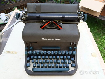 Macchina da scrivere remington anni 60 funzionante