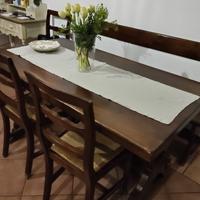 Tavolo in noce massello artigianale con 4 sedie e