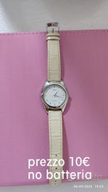 orologio e anelli e bracciale 