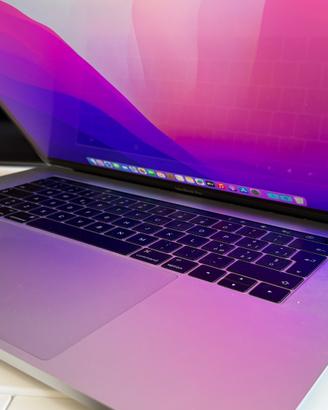 MacBook Pro 15” 2016 i7 2.7 16GB 512GB Radeon 455