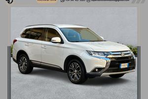 Mitsubishi Outlander 2.2 DI-D 4WD 7 Posti Perfetta