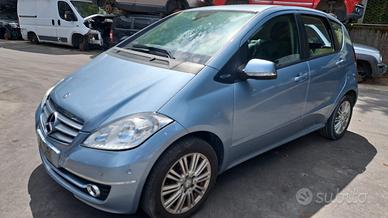 MERCEDES CLASSE A 170 DEL 2009 SOLO PER RICAMBI