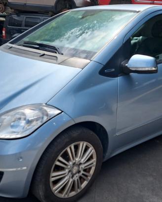 MERCEDES CLASSE A 170 DEL 2009 SOLO PER RICAMBI