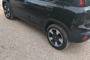 FIAT Panda Cross - come nuova - esenbollo