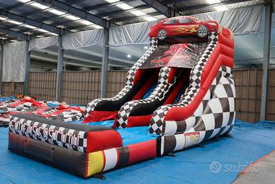 gioco gonfiabile acquatico auto da corsa
