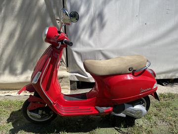 Piaggio Vespa lx 150 2014