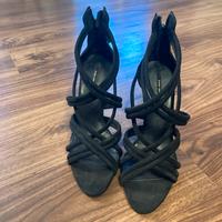 Scarpa/sandalo nero zara basic collection