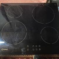 Piano cottura a induzione Indesit