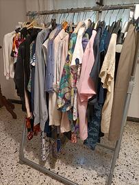 Stock abbigliamento vintage donna e foulard