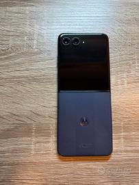 Motorola Razr 50 Ultra 12/512 GB - come nuovo