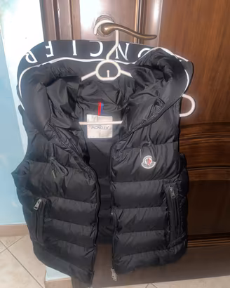 smanicato moncler