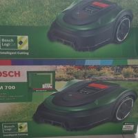 Robot tagliaerba da giardino