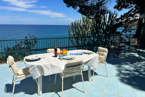 Villa sul Mare Altavilla - Accesso privato al mare
