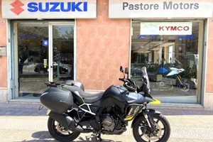 Suzuki V Strom DL 800 SE DA VETRINA ""ACCESSORI