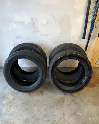 4 pneumatici Bridgestone Turanza 215/55 R17 94V