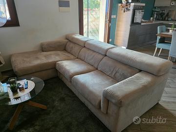 Divano con penisola poltronesofà  260x180 
