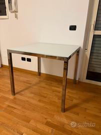 Tavolo quadrato vetro acciaio