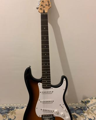 Kit Chitarra Elettrica Squier Strat + Amp Yamaha