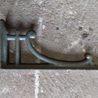 mensola in ferro battuto