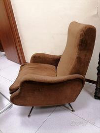 Poltrona anni'70 in velluto marrone