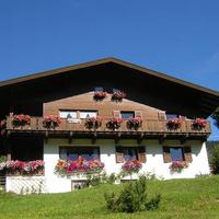 Dobbiaco nel cuore delle Dolomiti