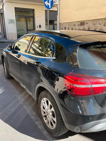Mercedes gla unica 137 CV automatica