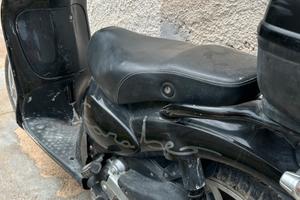 Piaggio Scarabeo 50 4T – 2009