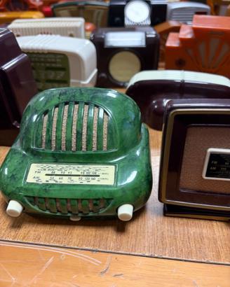 Radio miniature