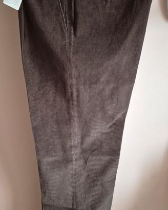 Pantaloni classici in velluto a coste