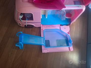 camper barbie con piscina