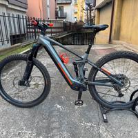 Bicicletta Cube Stereo Hybrid 140 HPC