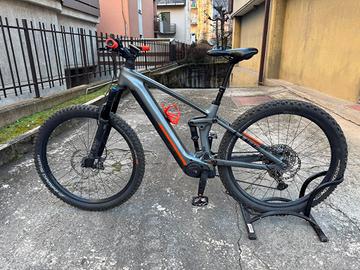 Bicicletta Cube Stereo Hybrid 140 HPC