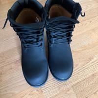 Timberland nere nuove mai usate