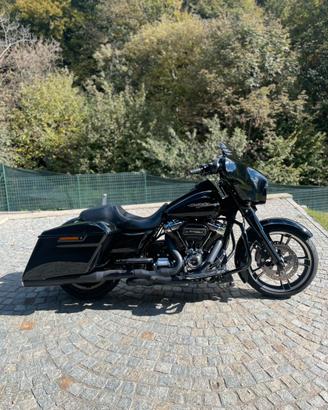 Harley-Davidson Street Glide Special
