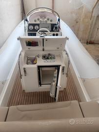 Gommone Altamarea Wave 27