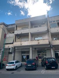 Locale commerciale di 70 mq fronte strada