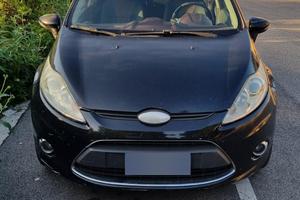 Ford Fiesta titanium 1.4 Tdci 68 cv (anno 2009)