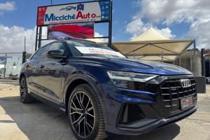 AUDI Q8 45 TDI 231 CV S-LINE TETTO R22 FULL IVA