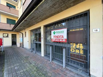 NEGOZIO A REGGIOLO