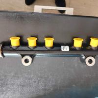Rail Iniezione Nuovo Originale  1570Q4