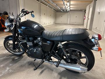 Moto Triumph BONNEVILLE SE 2009 865 cc