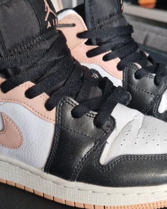 Jordan 1 mid 37.5