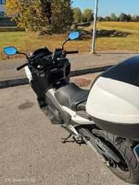 Honda Integra 750