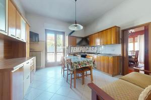 5 LOCALI CON TERRAZZO-VIA BOSSOLASCO CUNEO