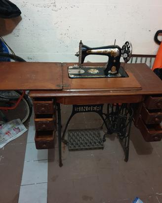 macchina per cucire singer  d'epoca  