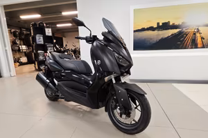Yamaha X-Max 300 IRON MAX