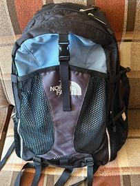 Zaino Recon the north face 30lt.