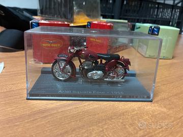 Modellino Ariel Square Four 1956