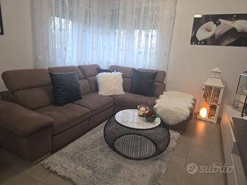 2 scrivanie +divano letto 